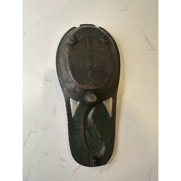 Vintage Mexican Cast Iron Spoon Rest Wall Mount Chili Pepper Design Folk Art - Picture 8 of 8